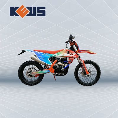 Moto d'enduro 300CC avec une puissance de 19KW et une vitesse de 120KM/H