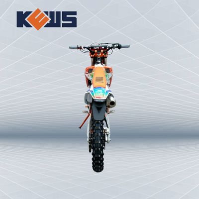 Moto d'enduro 300CC avec une puissance de 19KW et une vitesse de 120KM/H