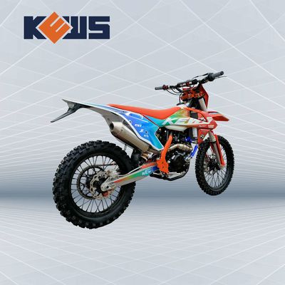 Moto d'enduro 300CC avec une puissance de 19KW et une vitesse de 120KM/H