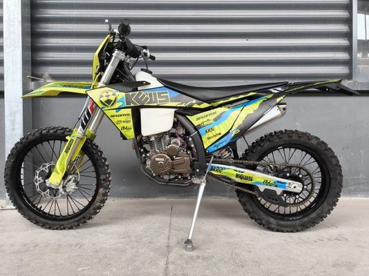 Performance tout-terrain avec KEWS 176fmn YB300H Enduro K23 à quatre temps